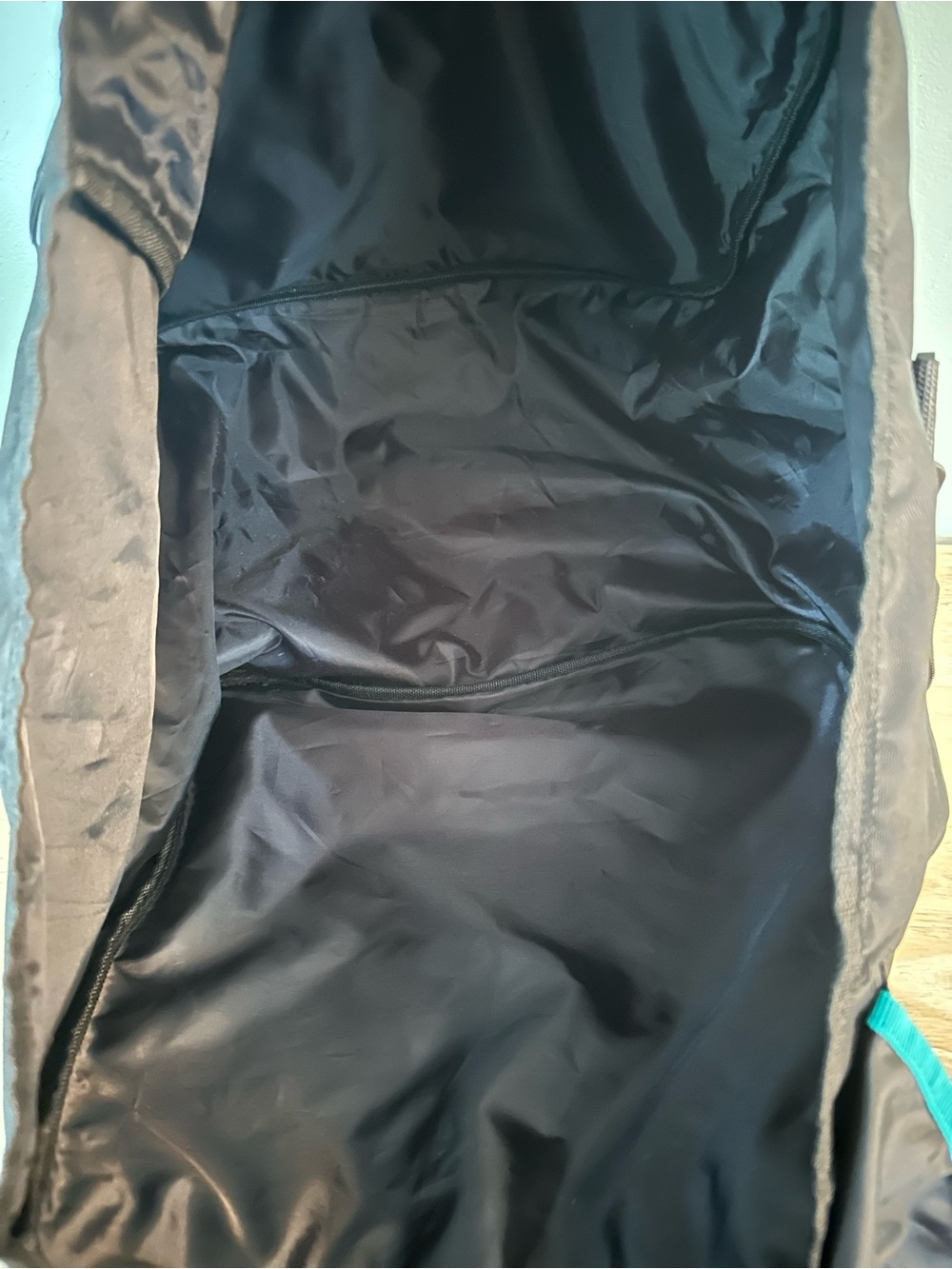 Tupperware Consultant Bags - Picture 8 of 8